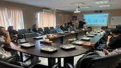 بررسی ارتباط اعتیادغذایی با خوردن احساسی 