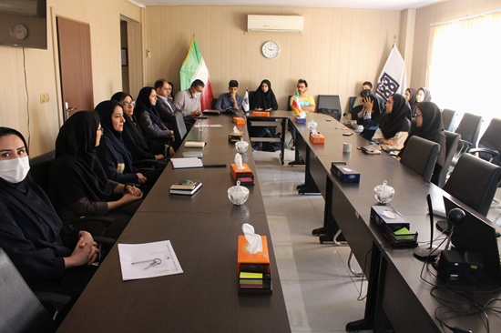 اولین جلسه کارگاه‌های ایده تا ثبت اختراع و طراحی محصول در دانشکده علوم تغذیه و رژیم شناسی دانشگاه علوم پزشکی تهران برگزار شد 