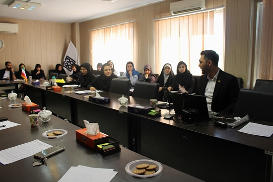 دومین جلسه کارگاه‌های ایده تا ثبت اختراع و طراحی محصول در دانشکده علوم تغذیه و رژیم شناسی دانشگاه علوم پزشکی تهران 
