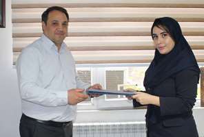 پیام تبریک معاون اداری و مالی دانشکده علوم تغذیه و رژیم شناسی به مناسبت موفقیت فرزند همکار در رقابت‌های بازی‌های مهارتی جشنواره خوارزمی