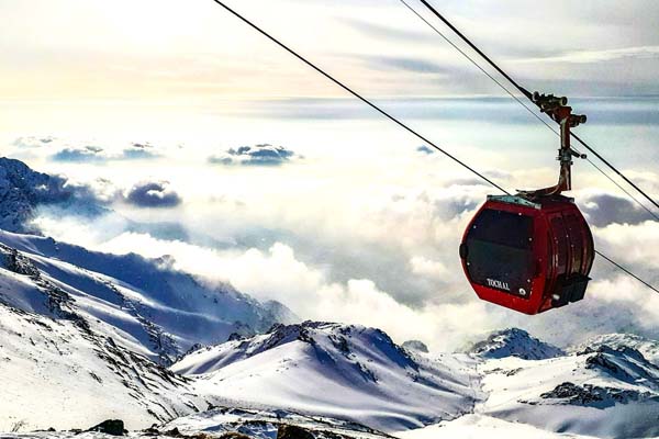 اردوی یک روزه توچال ویژه دانشجویان دانشکده علوم تغذیه و رژیم شناسی برگزار می‌شود